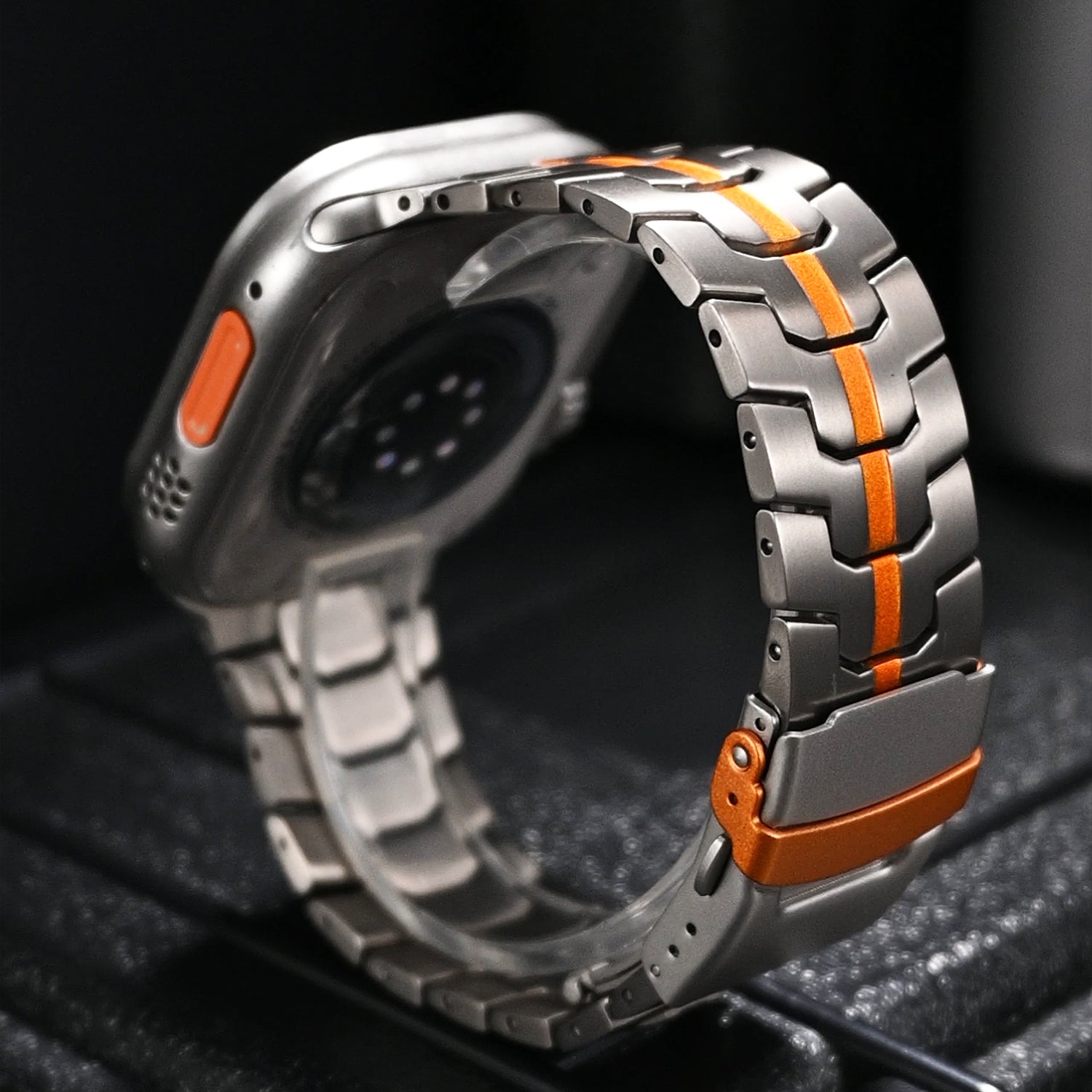 Fashion Titanium alloy Strap For Apple Watch